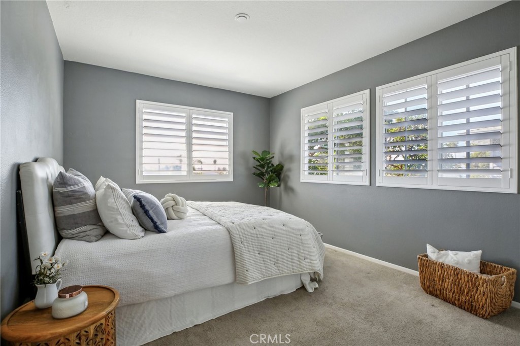 19130 Beachcrest Lane E