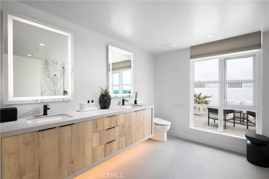 3141 Michelson Drive 1701