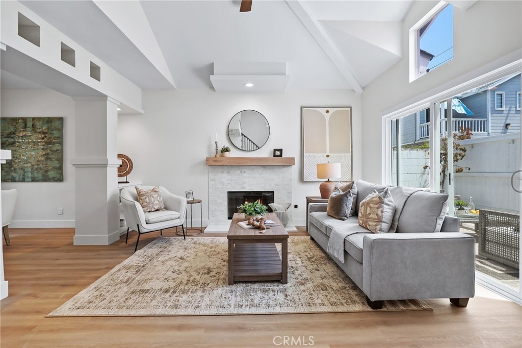 1602 Sea Horse Circle