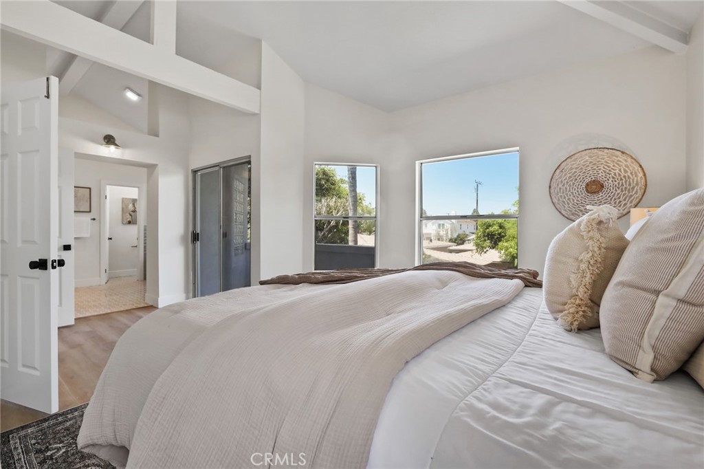 1602 Sea Horse Circle