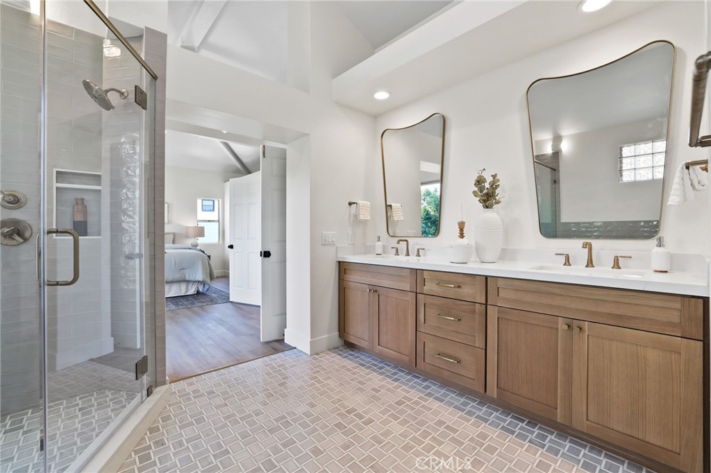 1602 Sea Horse Circle