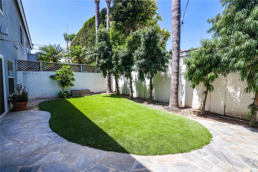 1602 Sea Horse Circle