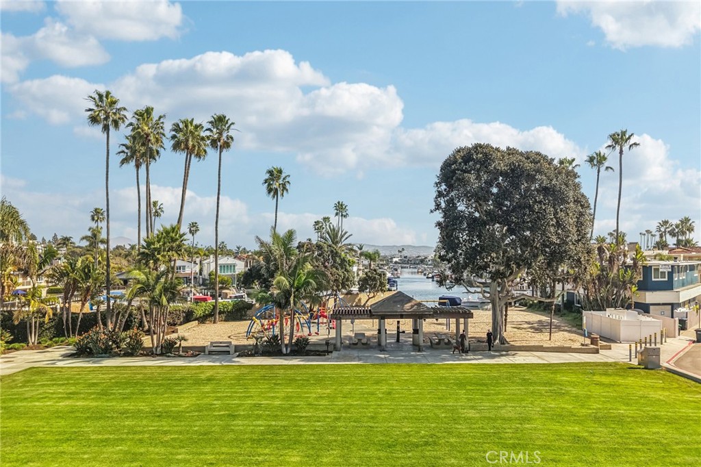 4404 Channel Place