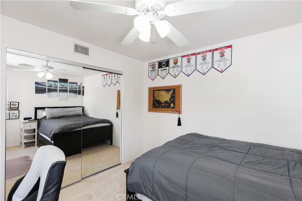 1435 Robert Court