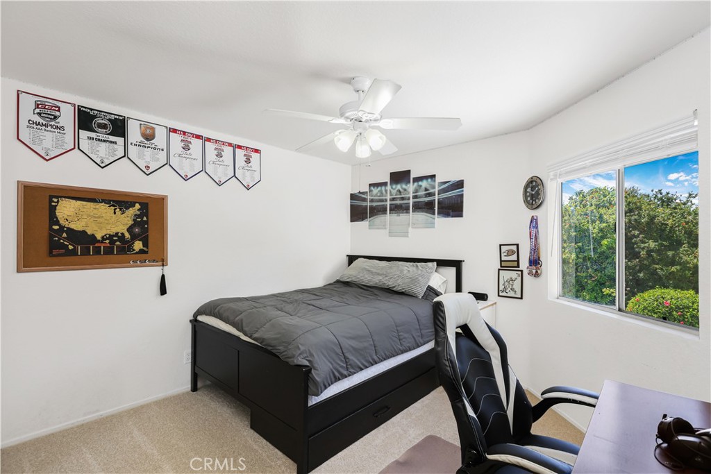 1435 Robert Court