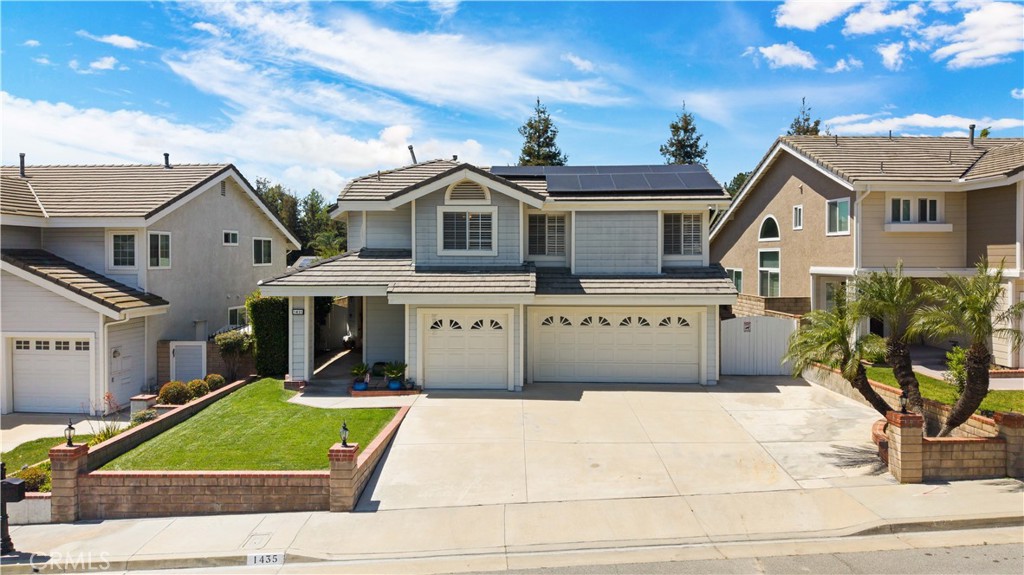 1435 Robert Court