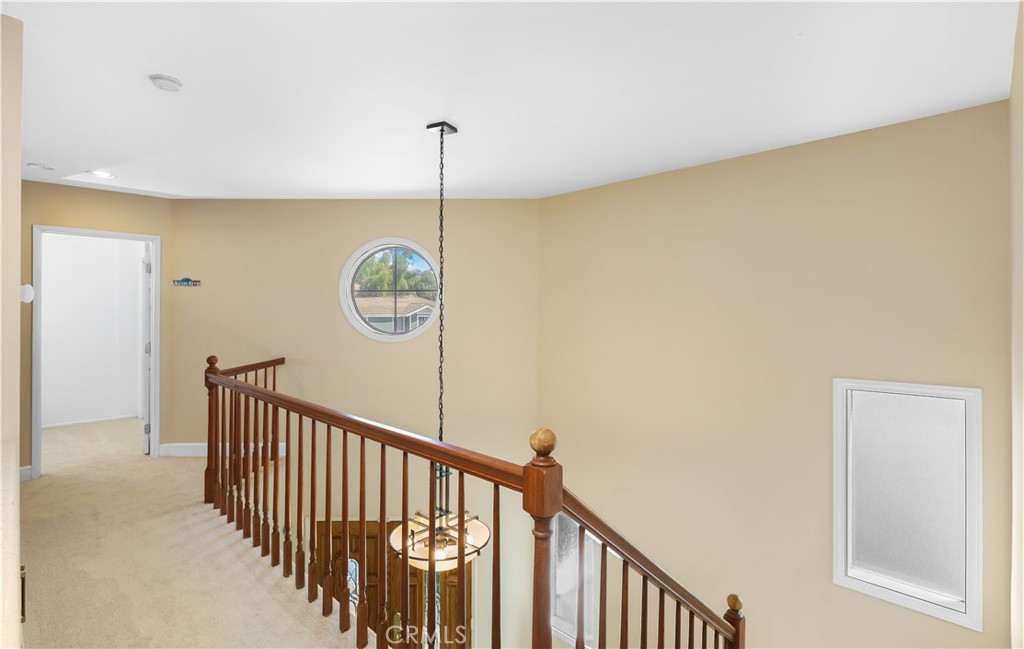 1435 Robert Court
