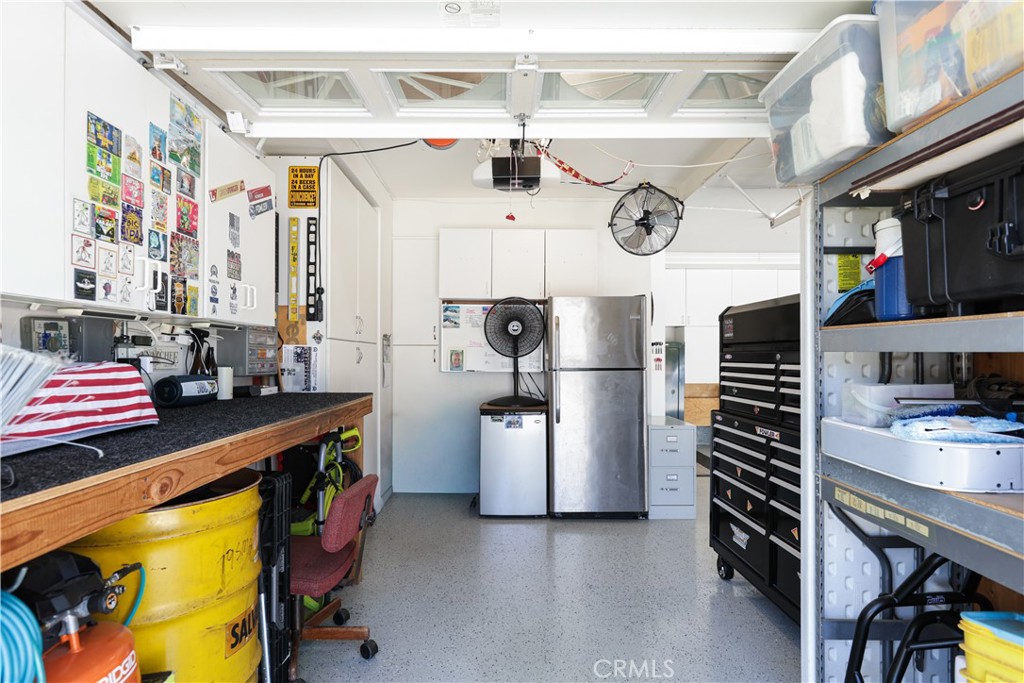 1435 Robert Court