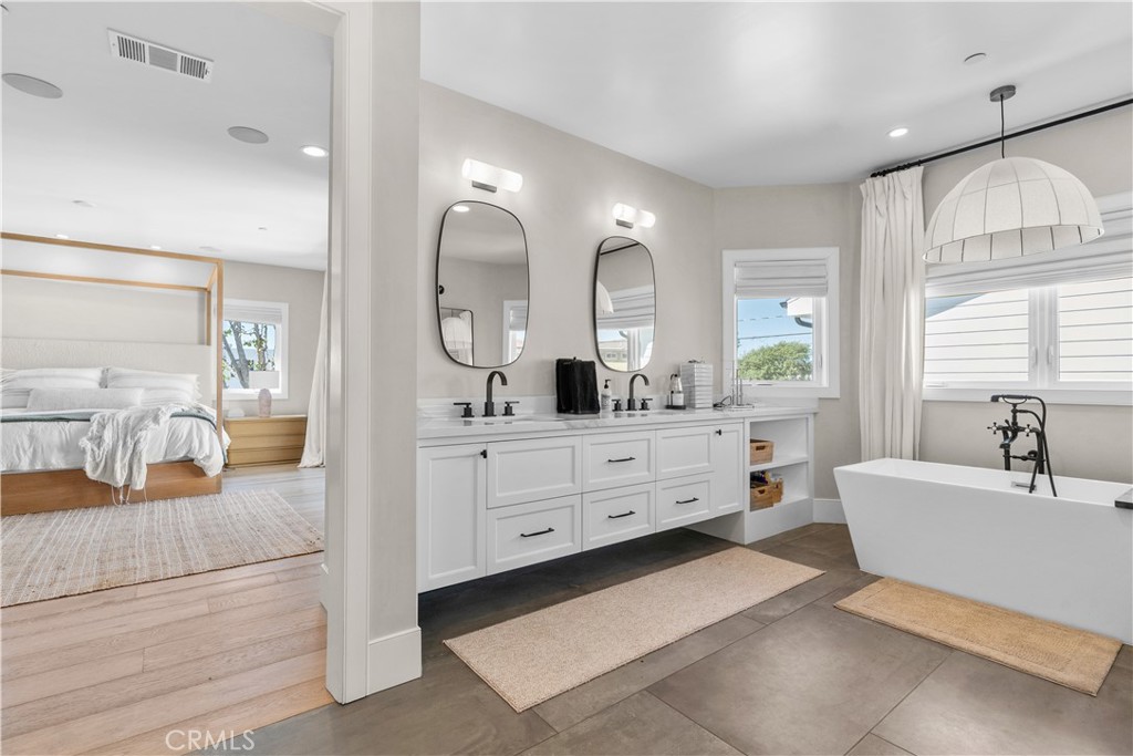 515 Tustin Ave