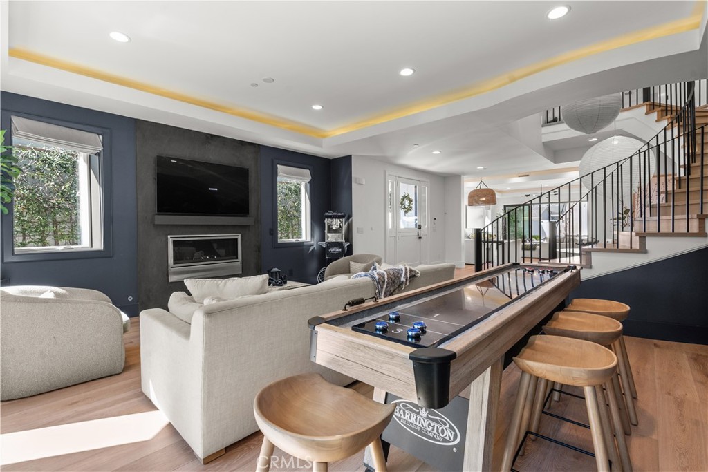 515 Tustin Ave