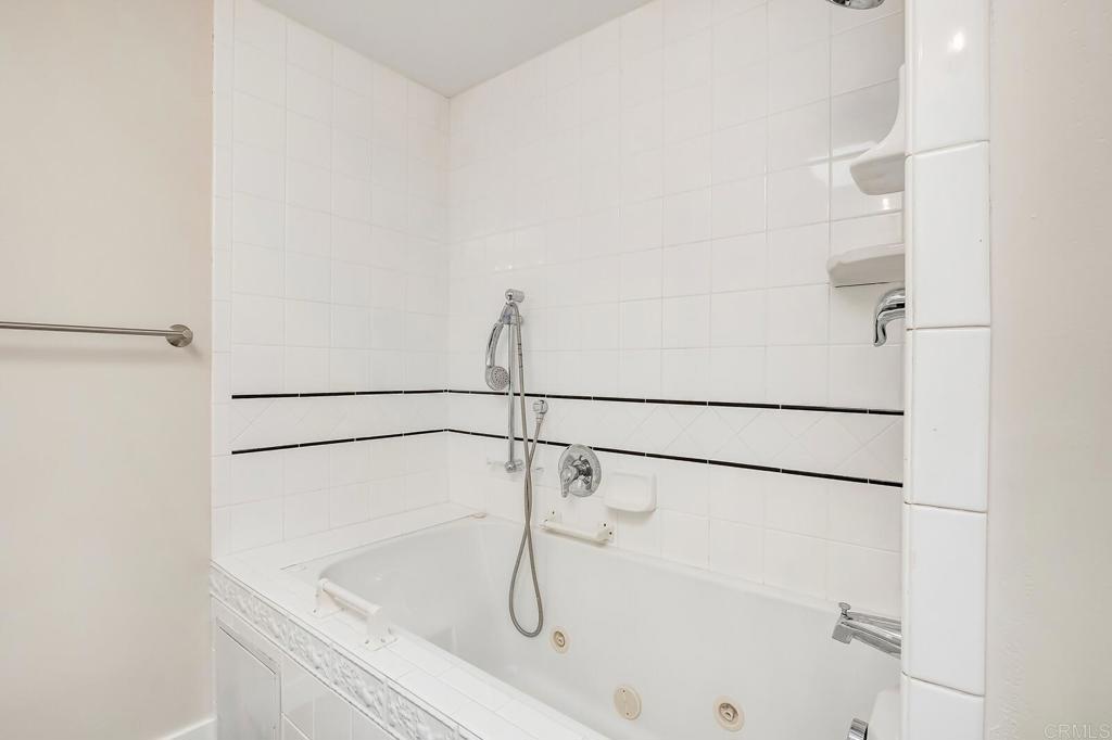 322 Avenida Carmel D