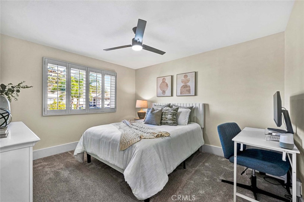 6222 E Inverness Place