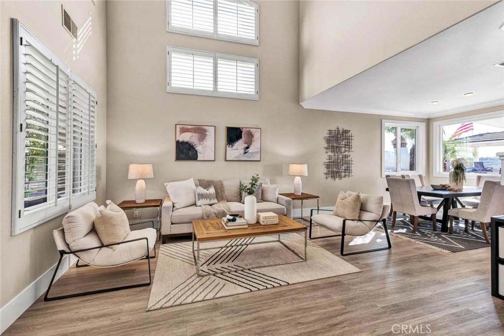 6222 E Inverness Place