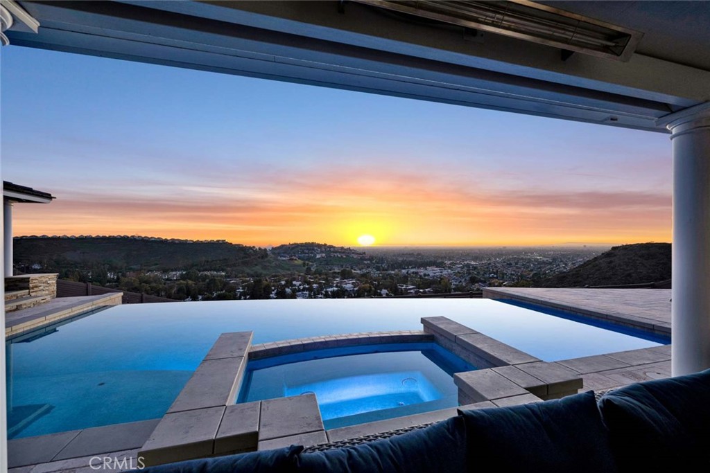 6222 E Inverness Place