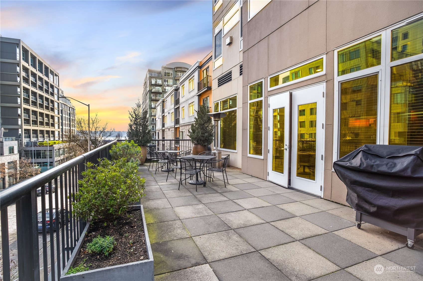 2801 1st Ave Unit: 1013