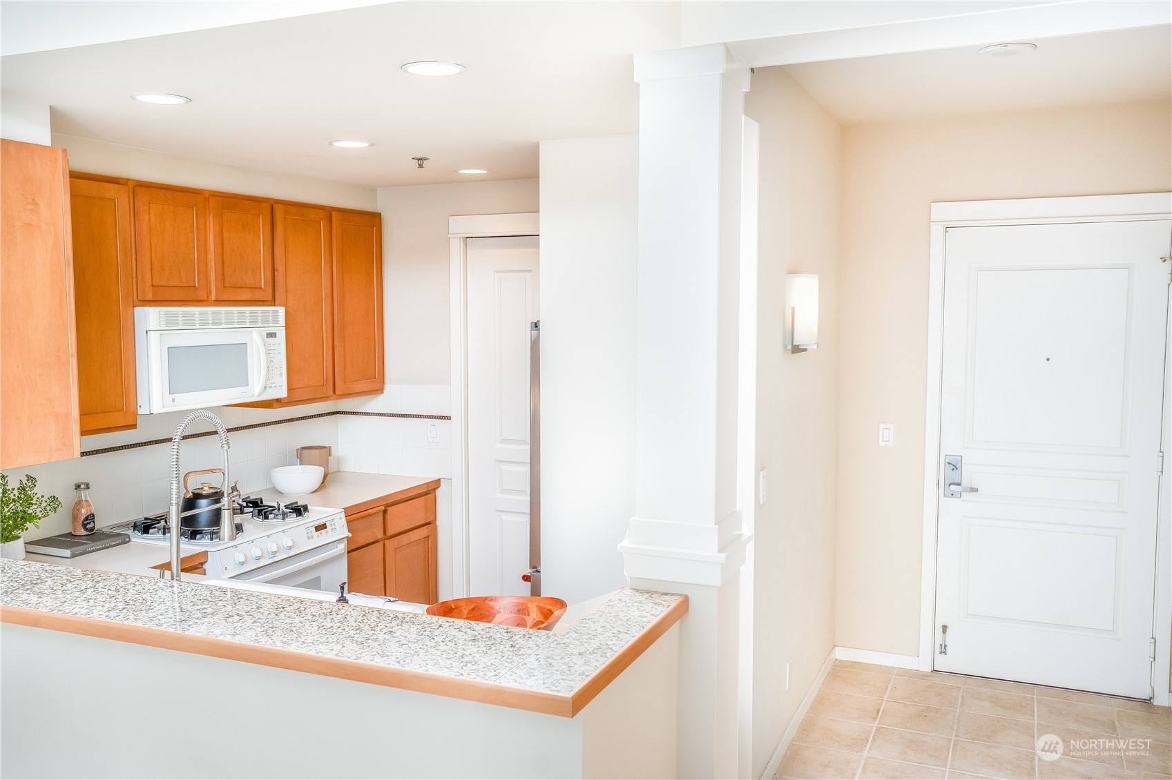 2801 1st Ave Unit: 1013