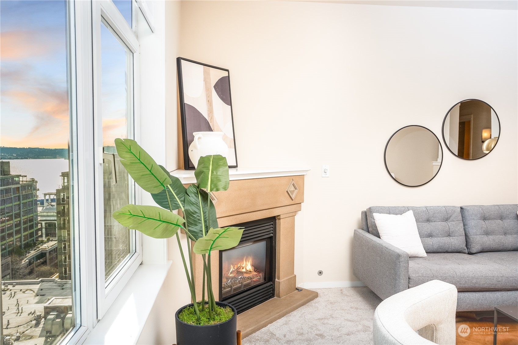 2801 1st Ave Unit: 1013