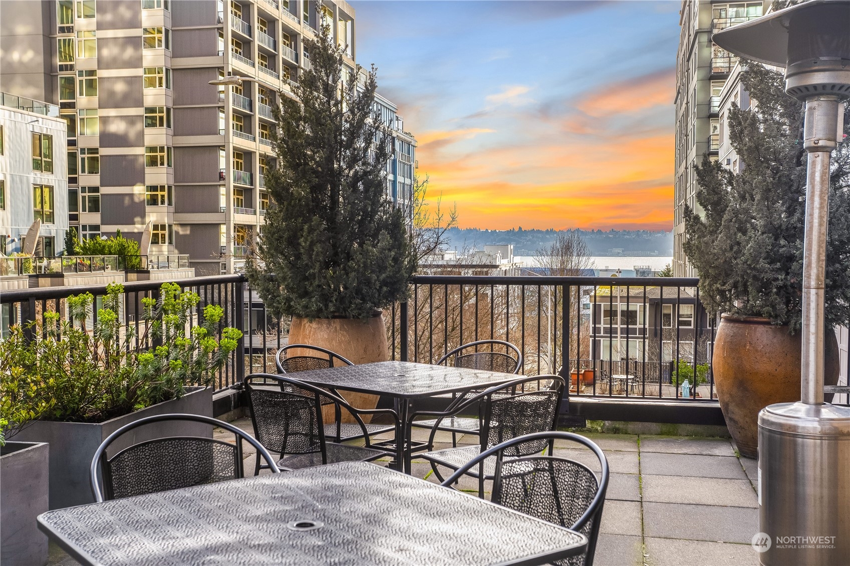 2801 1st Ave Unit: 1013