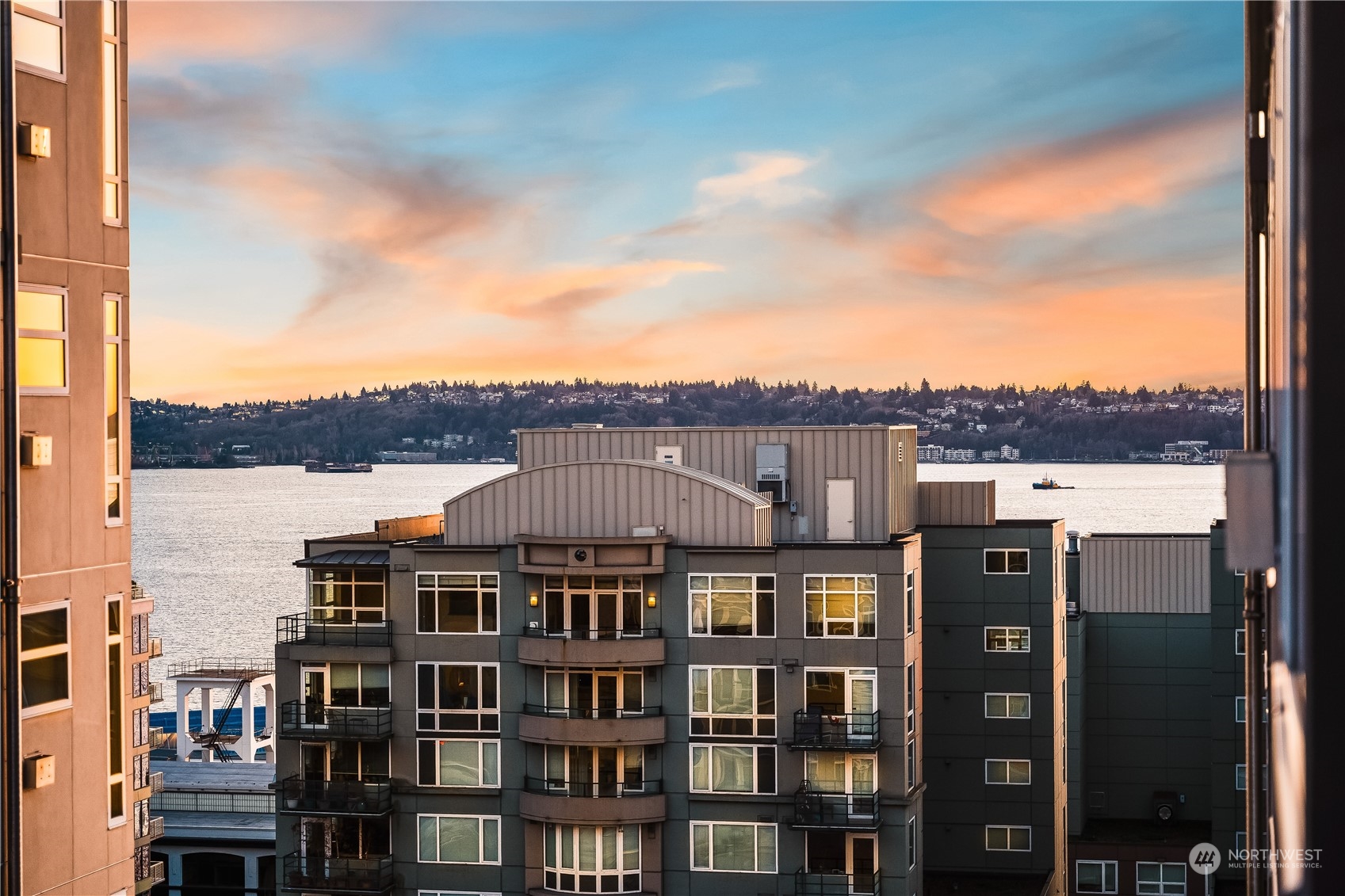 2801 1st Ave Unit: 1013