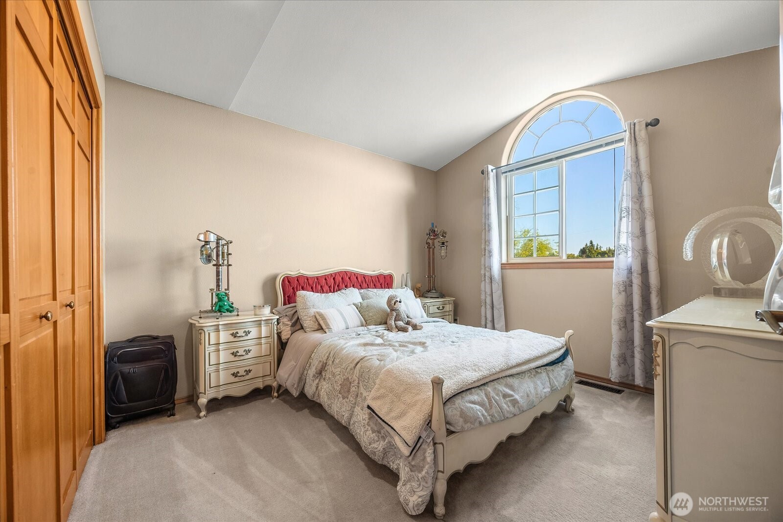 12011 N Lakeshore Drive