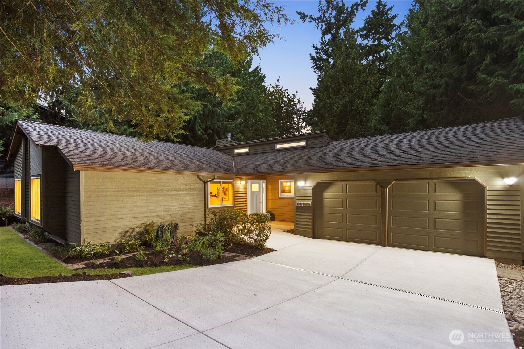 20932 NE 44th Street