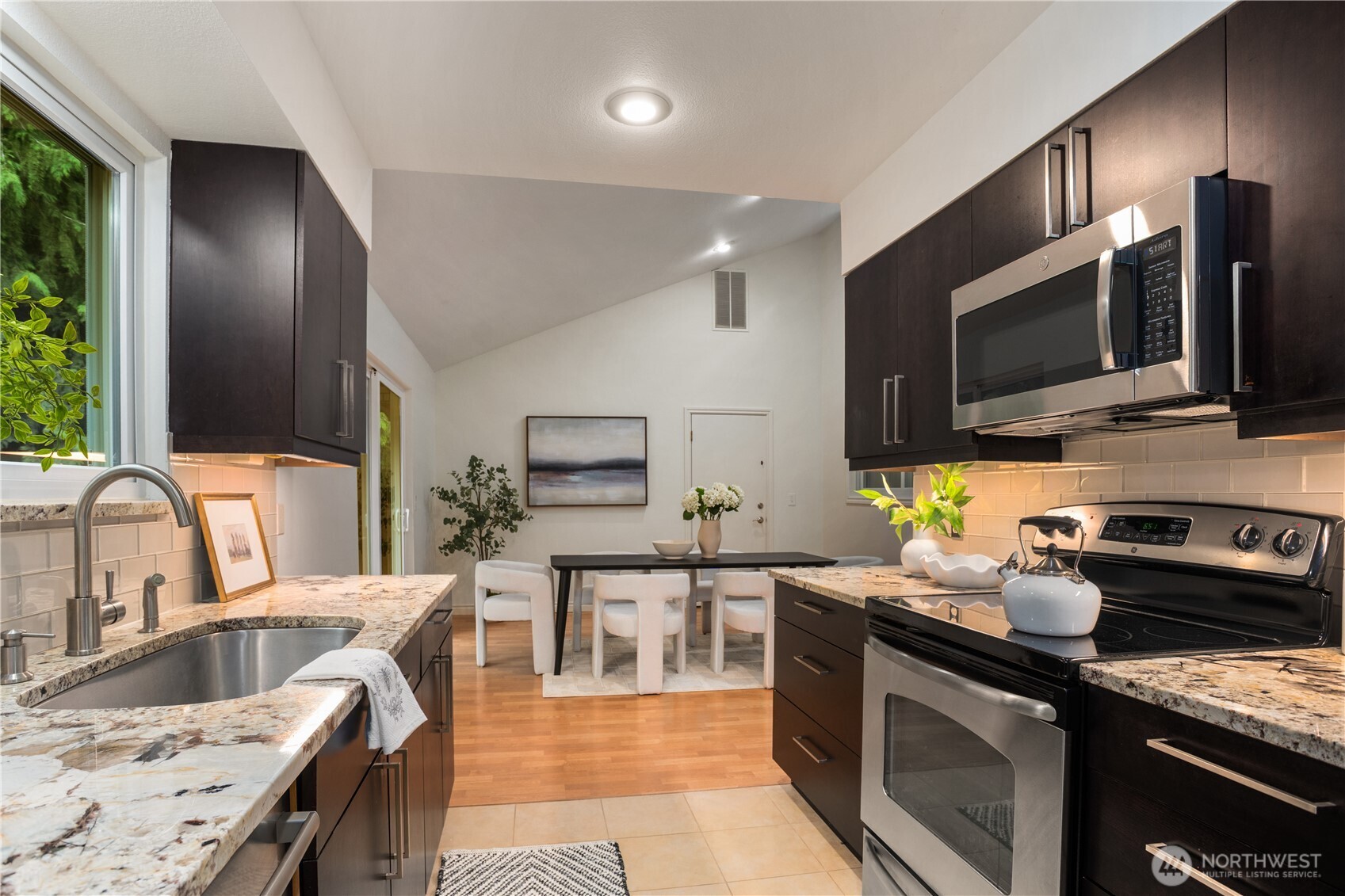 20932 NE 44th Street