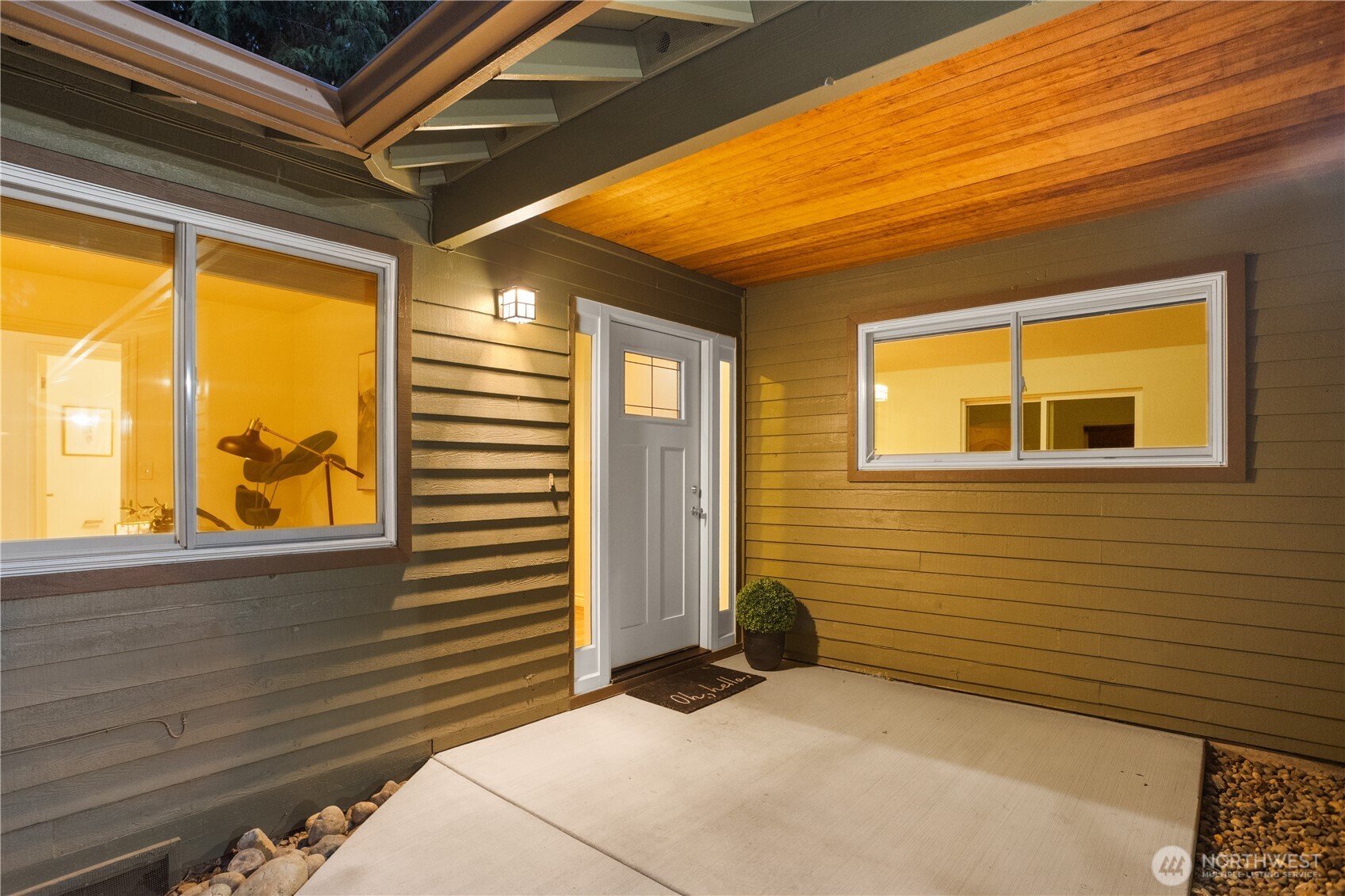 20932 NE 44th Street