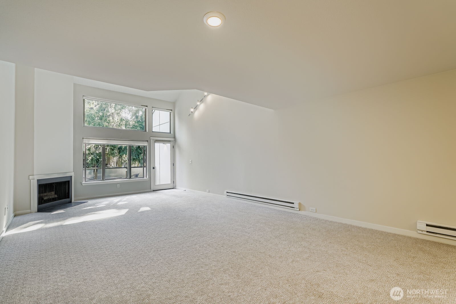 7307 Sand Pont Way NE Unit: 613