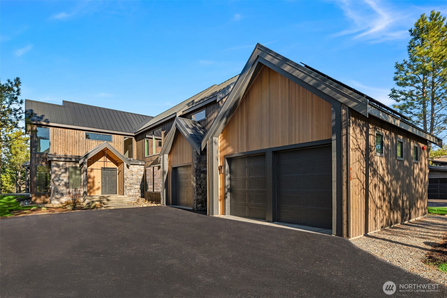 831 Gold Leaf Lane