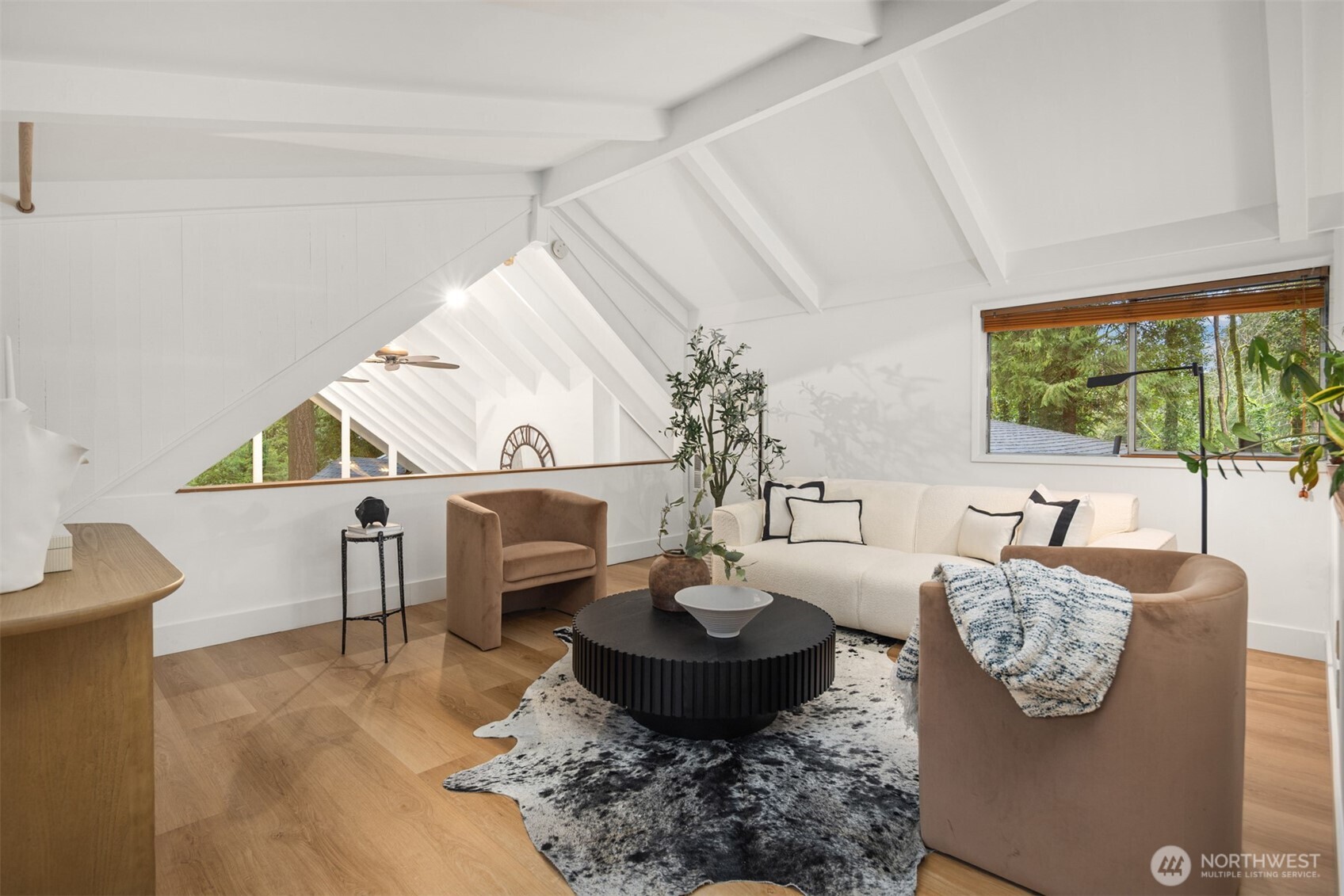 17050 37th Avenue NE