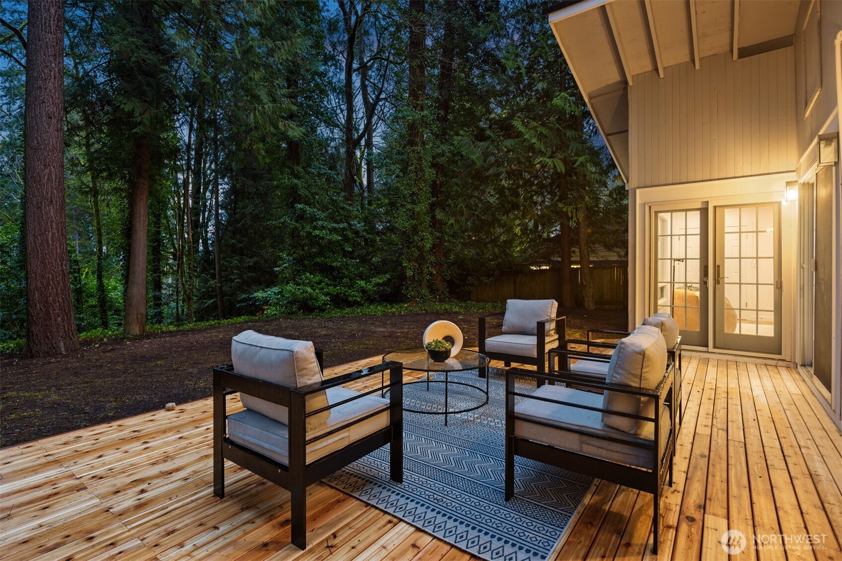 17050 37th Avenue NE