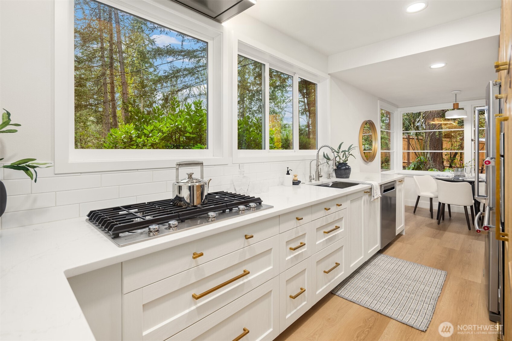 17050 37th Avenue NE