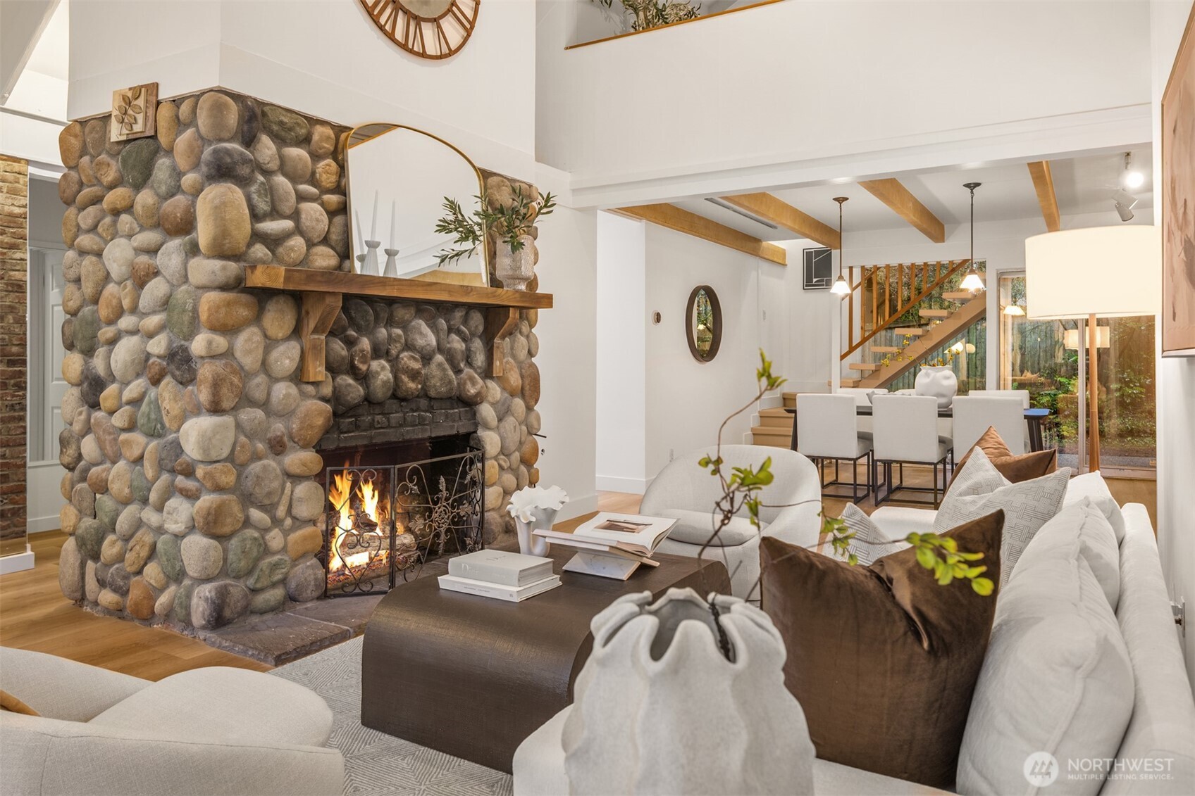 17050 37th Avenue NE