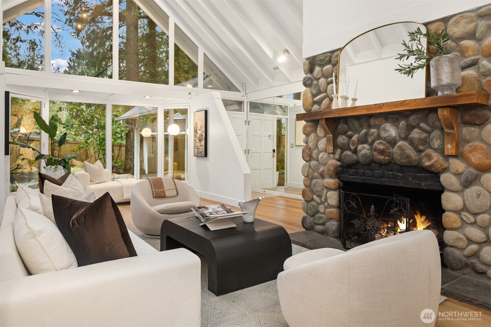 17050 37th Avenue NE