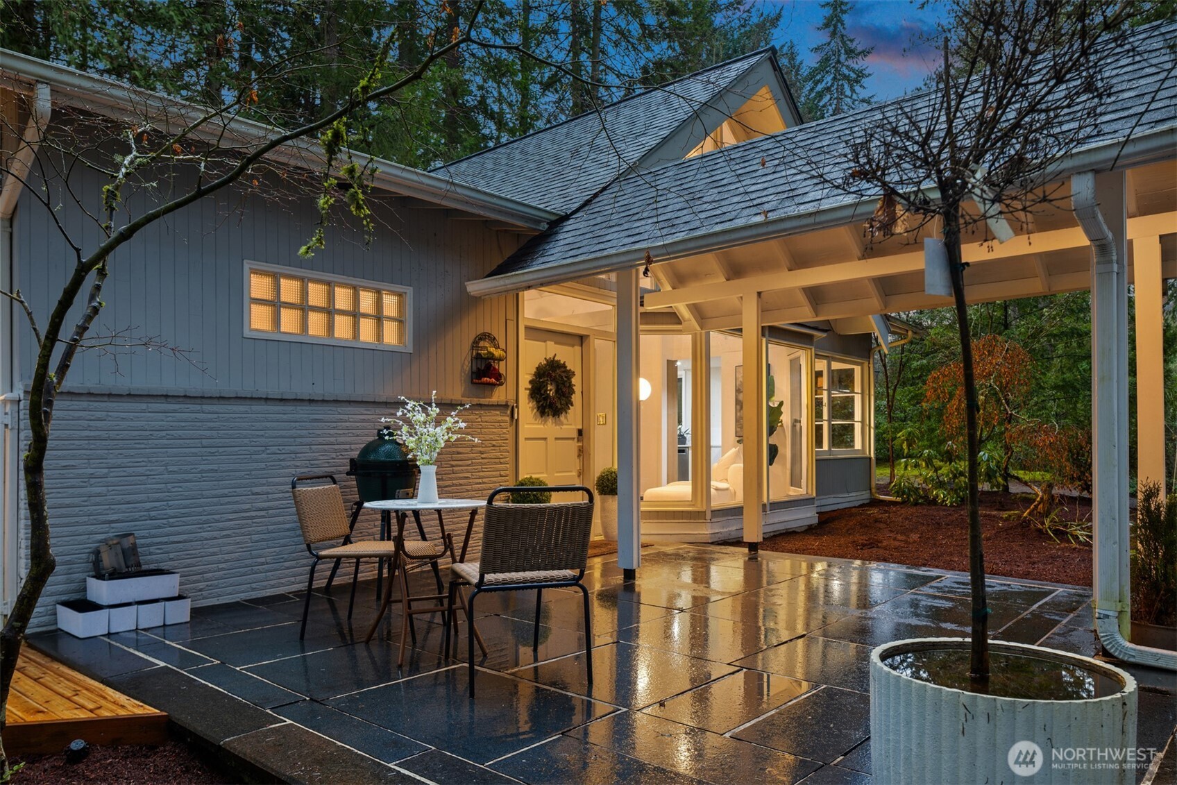 17050 37th Avenue NE