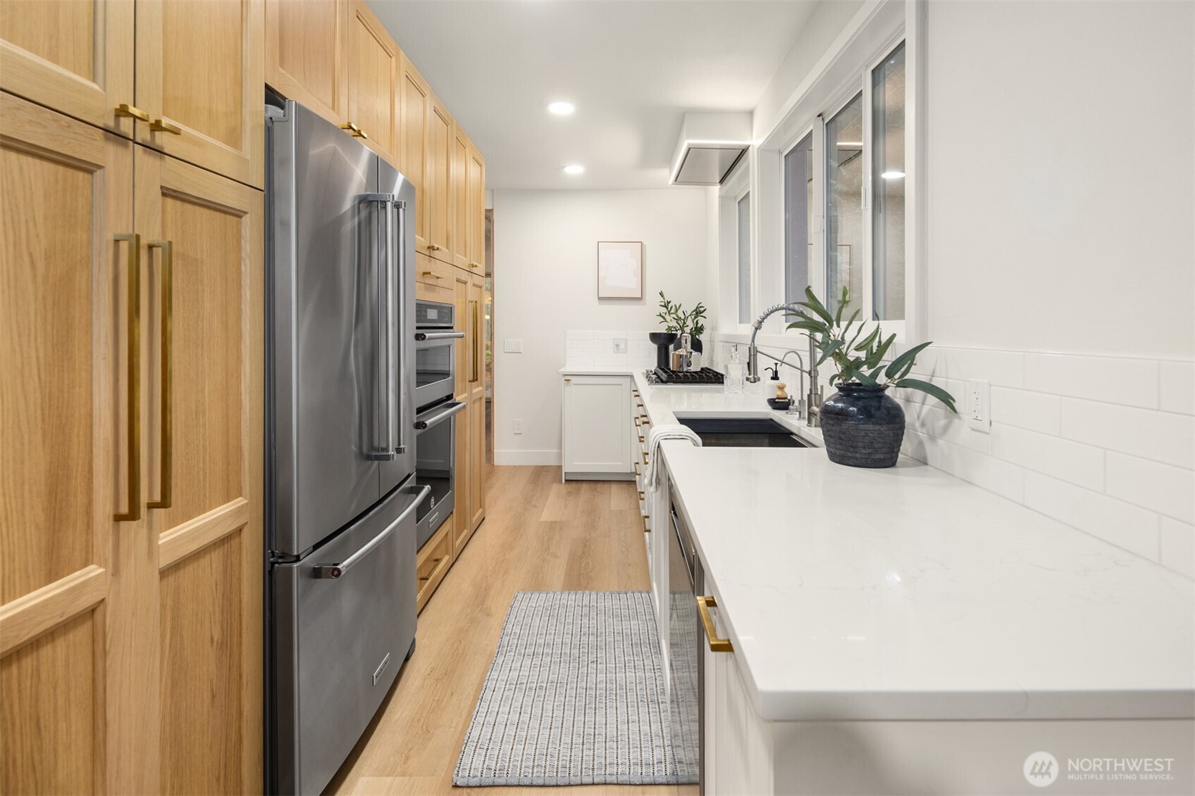 17050 37th Avenue NE