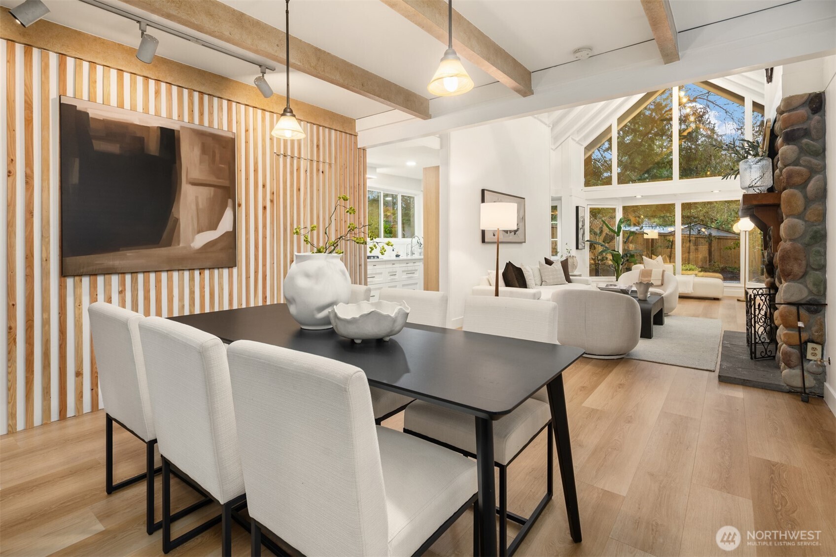 17050 37th Avenue NE