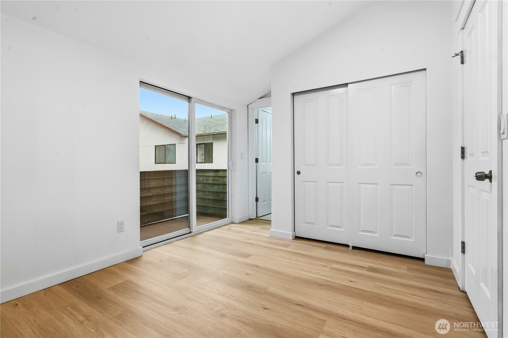 2707 NE 123rd Street