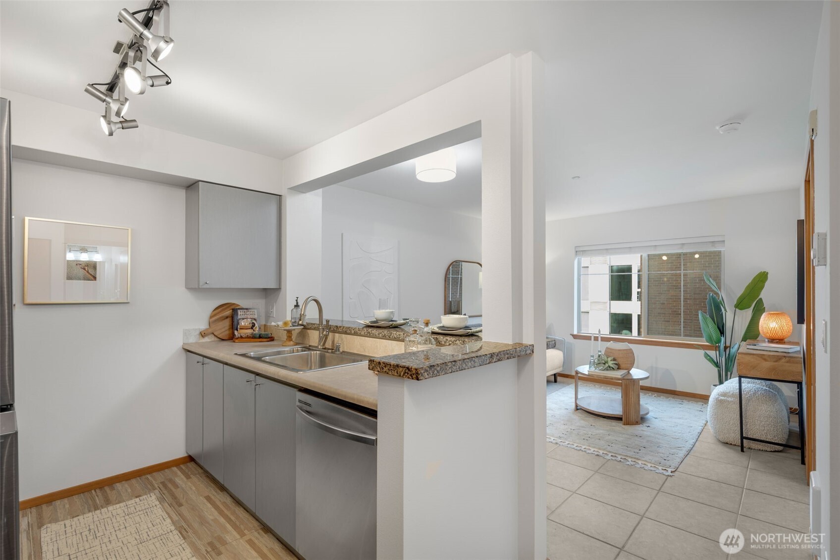 1125 E Olive Street Unit: 504