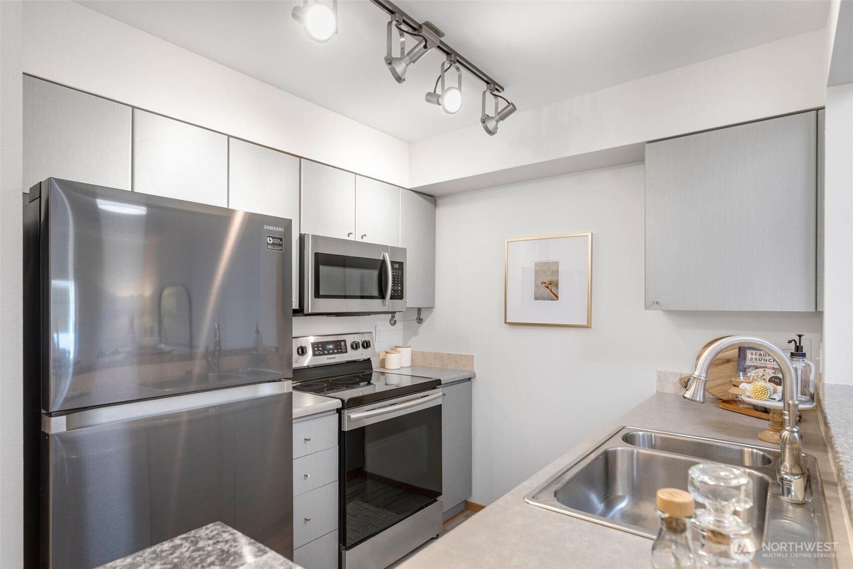 1125 E Olive Street Unit: 504