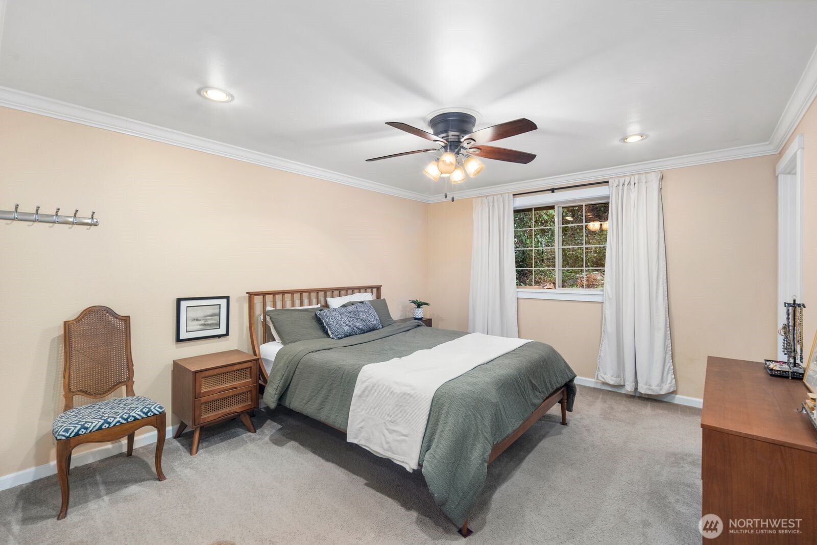 22828 Upper Dorre Don Way SE