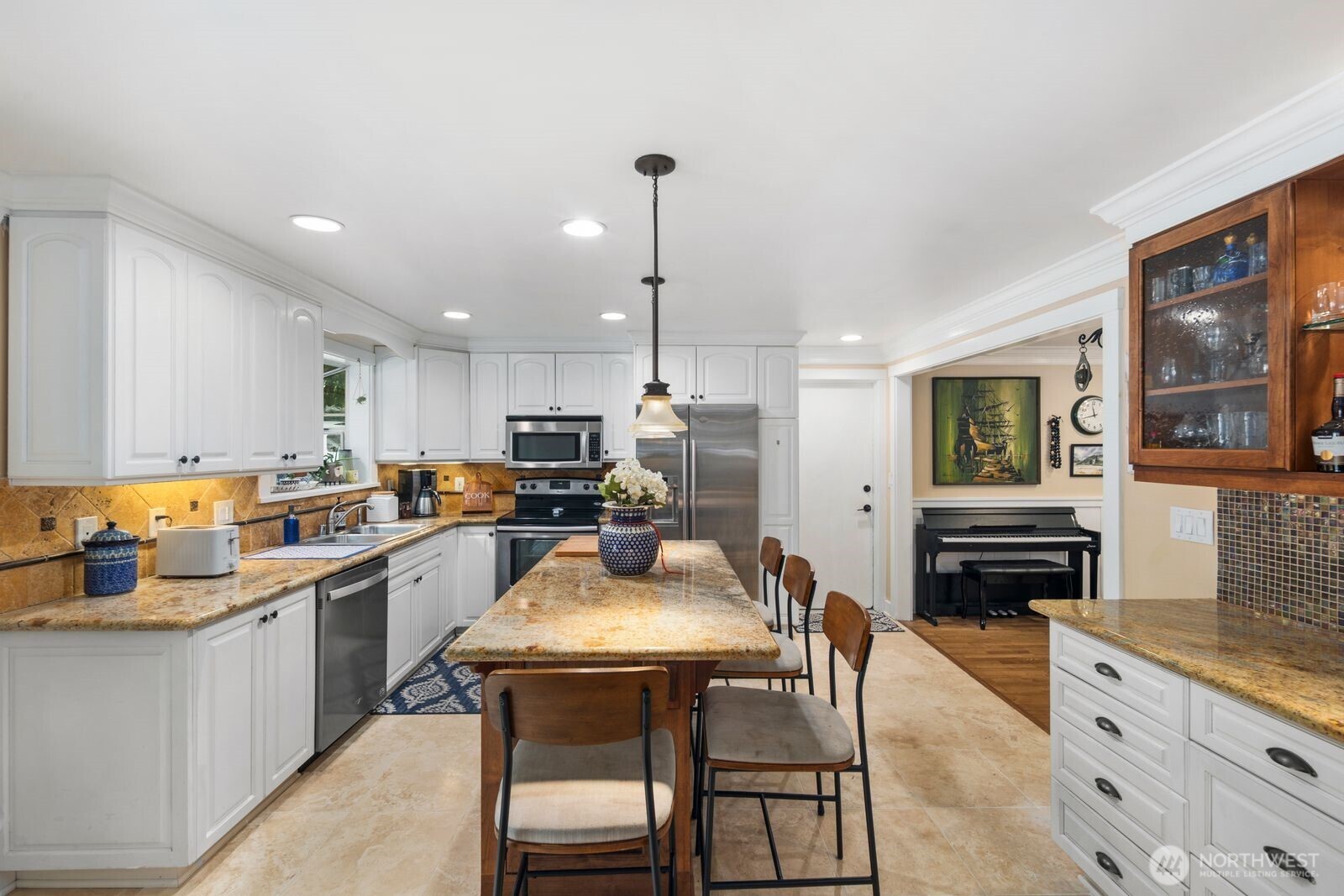 22828 Upper Dorre Don Way SE