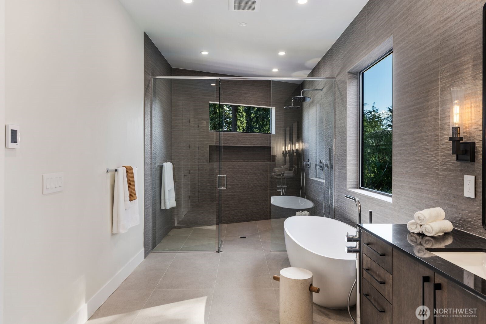 1653 105th Avenue SE