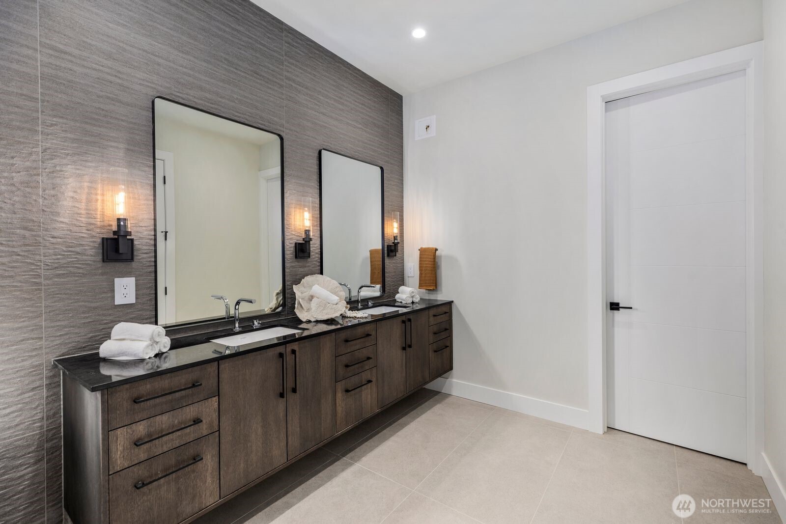 1653 105th Avenue SE