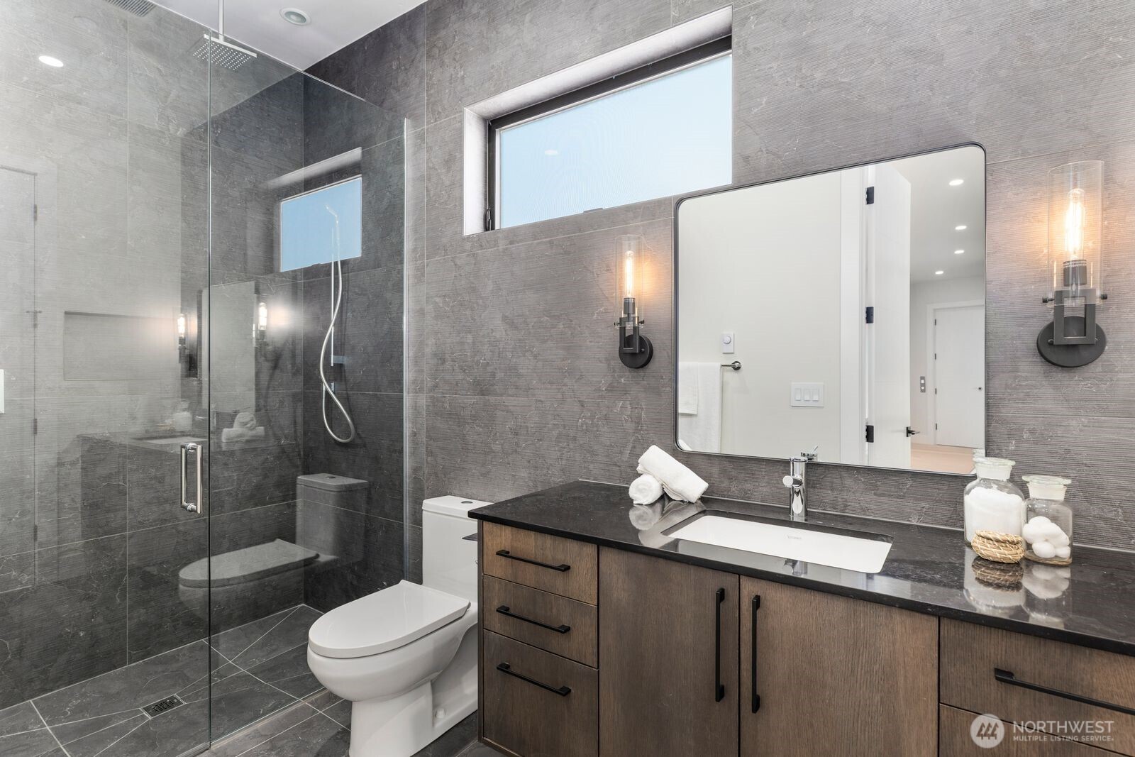 1653 105th Avenue SE