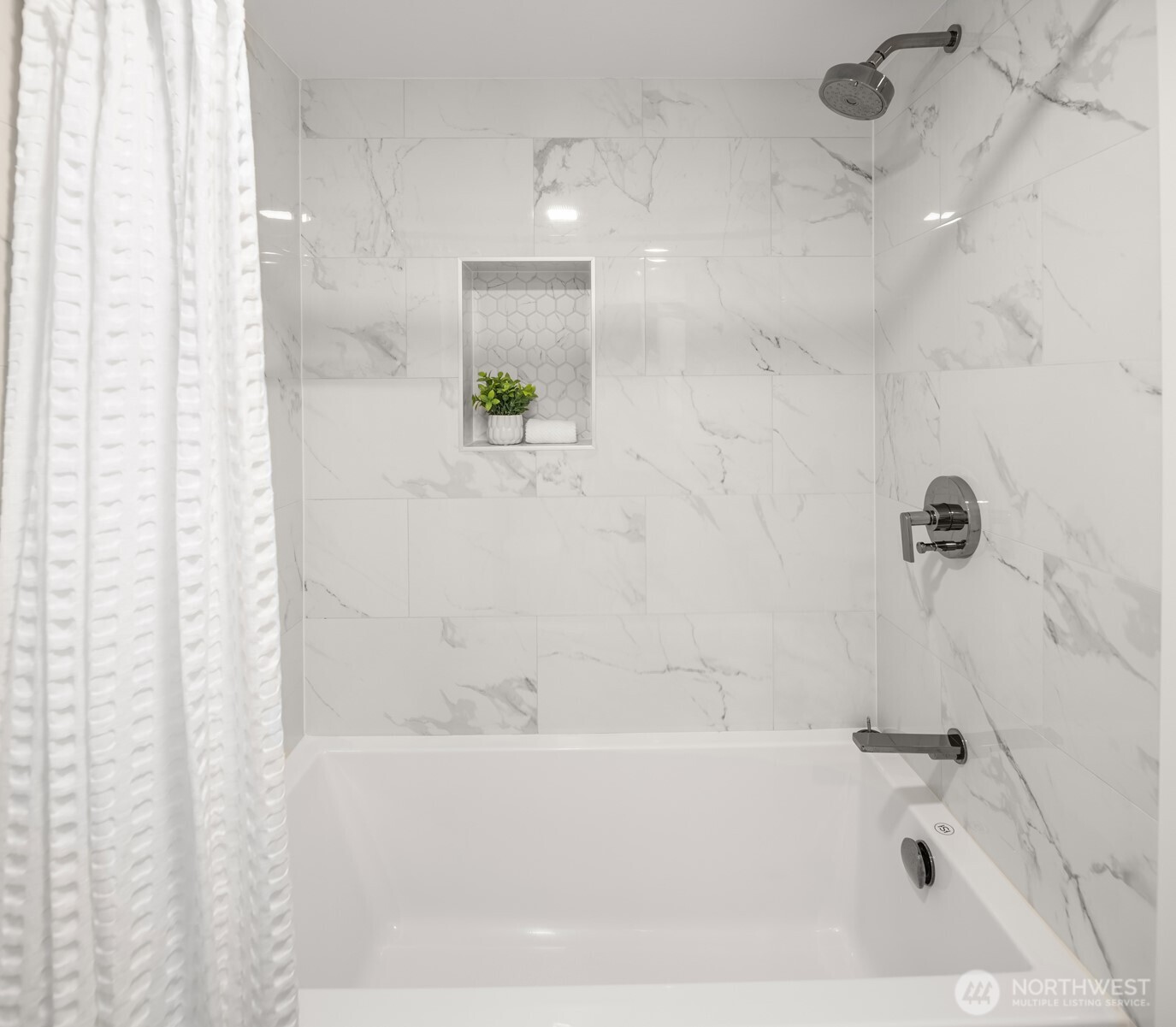 1100 106th Avenue NE Unit: 611