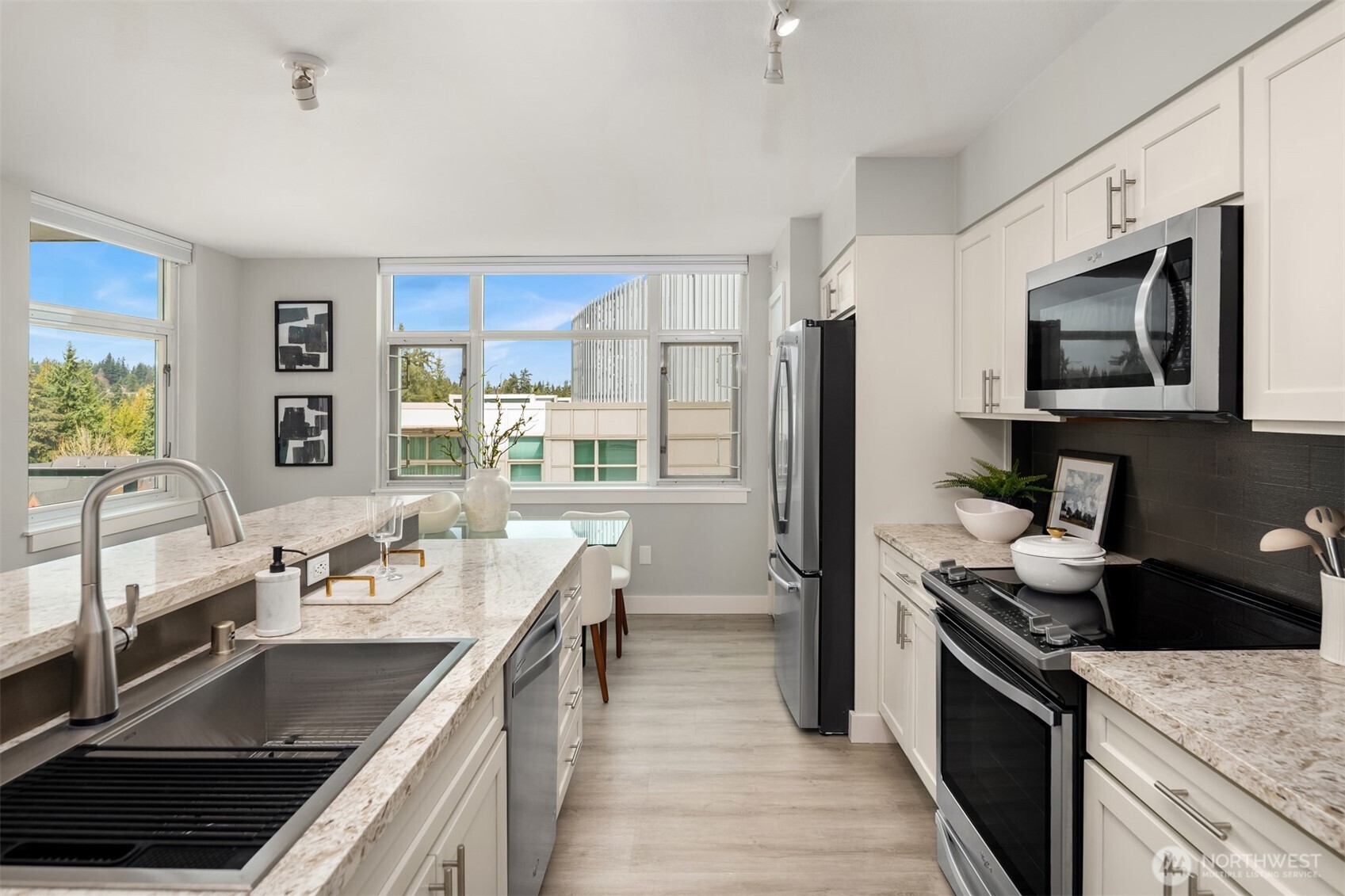 1100 106th Avenue NE Unit: 611