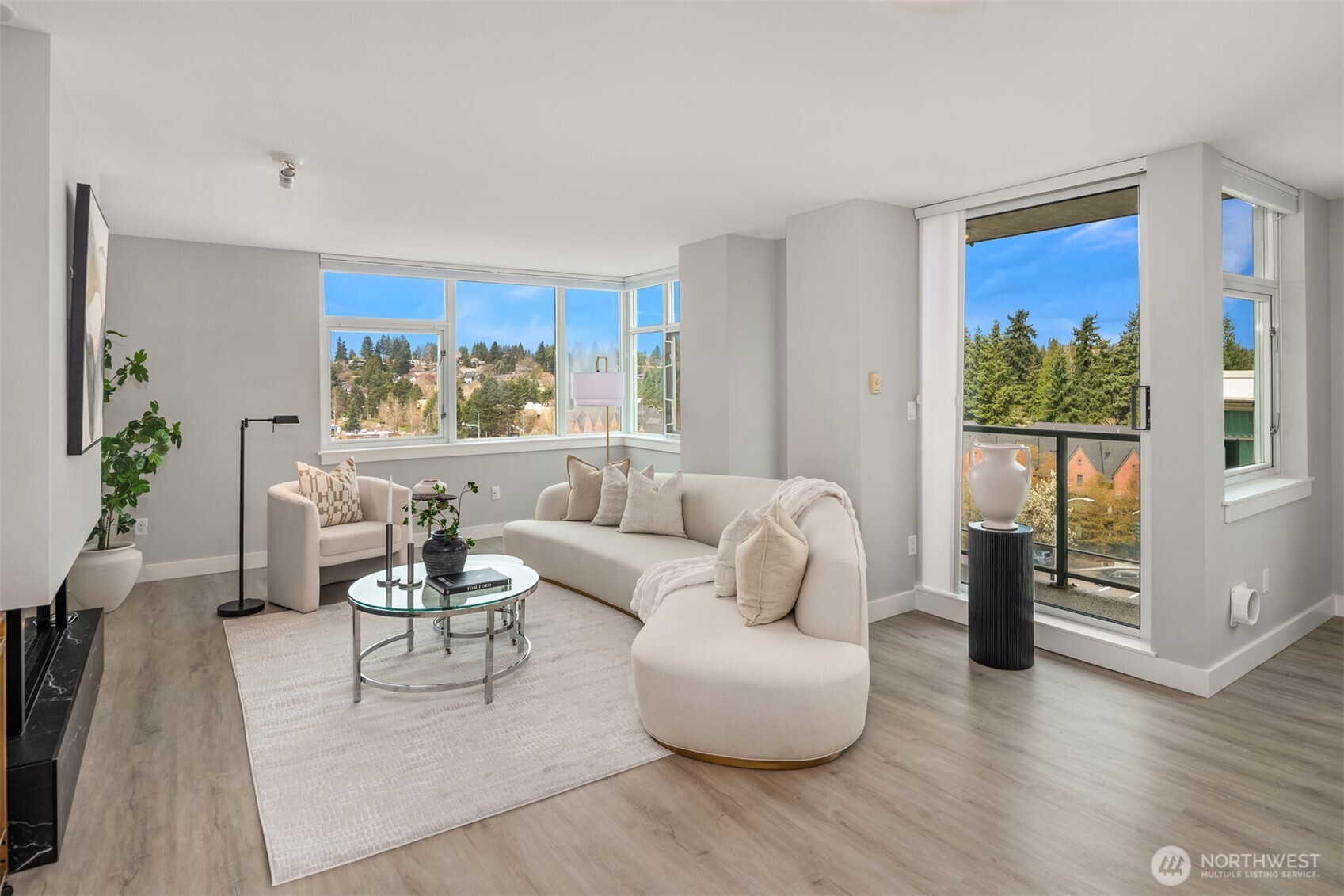 1100 106th Avenue NE Unit: 611