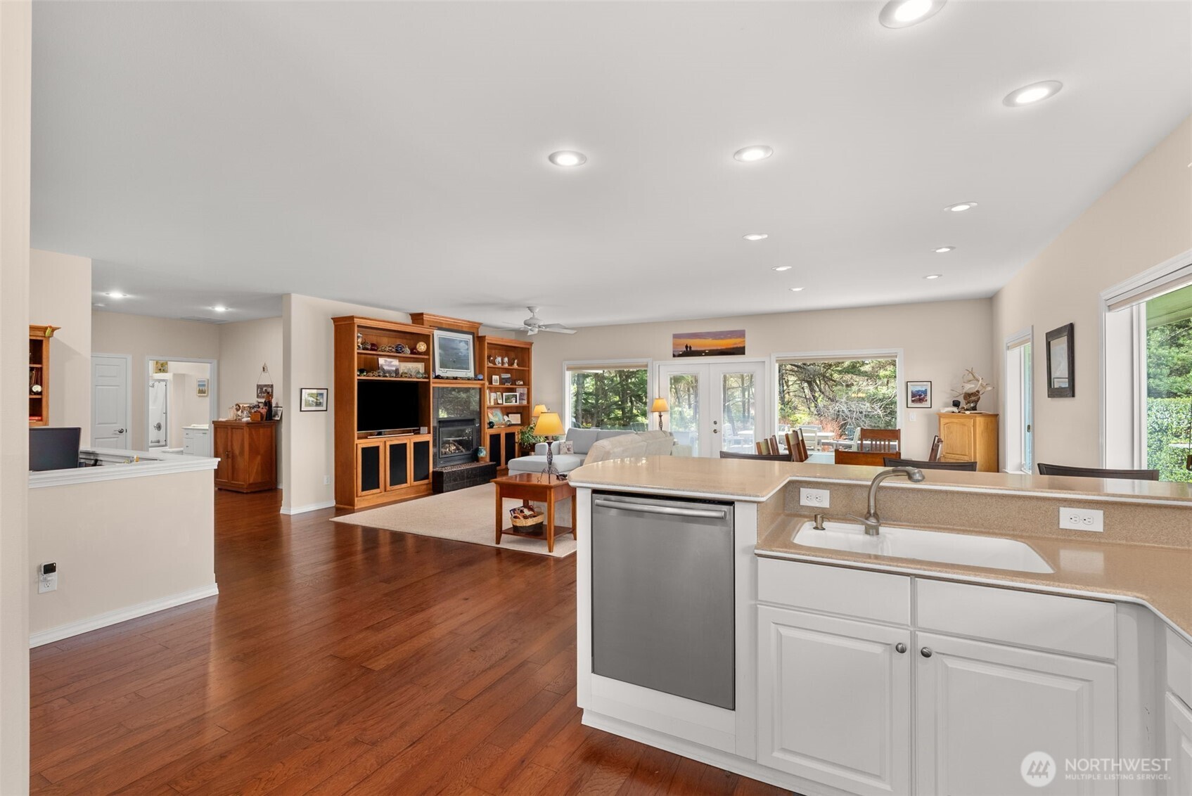 921 Pheasant Run
