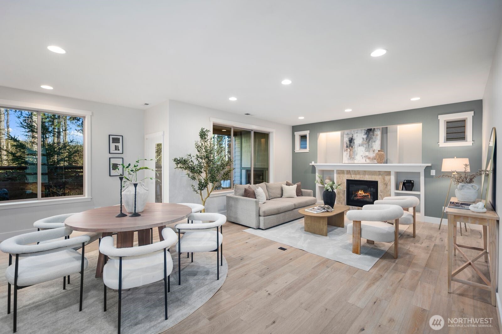 13405 Edmunds Parkway E